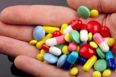 Uống nhiều thuốc kháng sinh, người bệnh có nguy cơ mắc sỏi thận