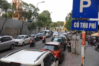 Lý do TP.HCM kiến nghị lùi thời hạn thu phí đậu xe dưới lòng đường đến 1/8