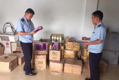 Hải quan Móng Cái bắt giữ 8 thùng 13Win21 con - Tri ân hội viên mỗi tháng 2000 tỷ nhập lậu