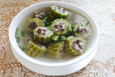 Cách nấu canh khổ qua nhồi thịt đơn giản tại nhà