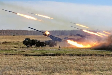 Syria dồn sức quét sạch đối thủ bằng vũ khí mạnh 'vô đối' của Nga 