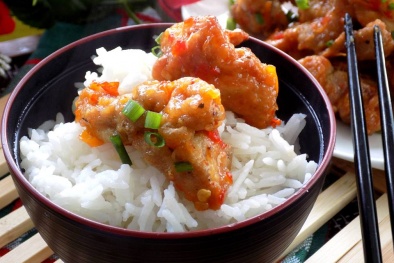 Cách làm gà xốt tương ớt chua ngọt lạ miệng, thơm ngon