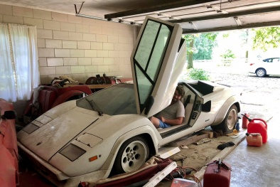 Mỹ: Lamborghini Countach bản giới hạn được tìm thấy trong nhà kho sau 20 năm bị 'bỏ xó'