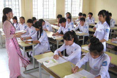 Từ 10/10/2018, giáo viên trung học phổ thông phải đảm bảo 5 tiêu chuẩn, 15 tiêu chí