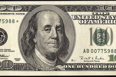 Người đàn ông đổi 100 USD bị phạt 90 triệu: Quyết định hoàn toàn đúng luật?