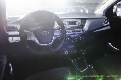 Giá bán chỉ ở mốc 300 triệu, Hyundai Accent 2019 sở hữu những công nghệ gì?