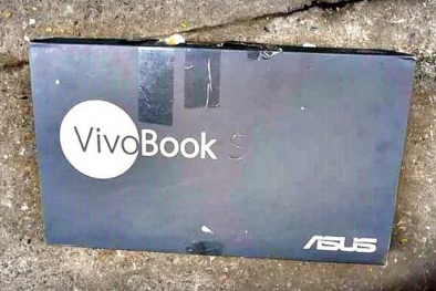 Mua laptop qua Lazada, khách hàng sốc vì nhận được máy cũ trôi bảo hành đựng trong hộp rách nát
