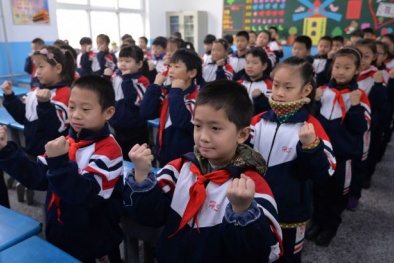 Áo đồng phục thông minh giúp giáo viên 'bắt thóp' học sinh hay trốn học