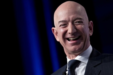 2 tỷ phú Jeff Bezos và Mark Zuckerberg: Người chiến thắng và kẻ thua cuộc lớn nhất năm 2018