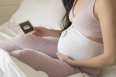 Thiết bị thông minh đeo ngang bụng giúp sản phụ dễ dàng theo dõi nhịp tim của thai nhi