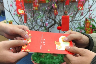Tết Kỷ Hợi 2019: Lì xì bao nhiêu cho vừa?