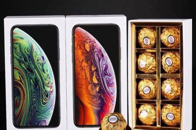 Socola đựng trong iPhone X ‘sốt’ trên thị trường ngày Valentine