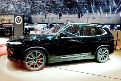 'Soi' những chi tiết hàng hiệu trên Lux V8 mà phiên bản Lux SA 2.0 không có 