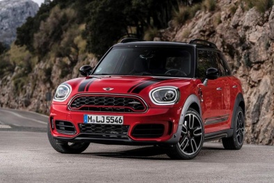‘Soi’ tính năng, công nghệ trên chiếc MINI John Cooper Works vừa về Việt Nam