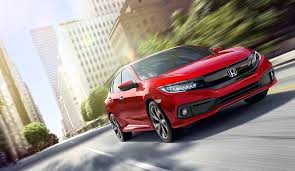 Giá bán quá cao so với mặt bằng, Honda Civic 2019 gây thất vọng cho khách hàng?