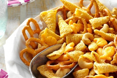 Đồ ăn vặt cay nóng - thủ phạm gây hại túi mật