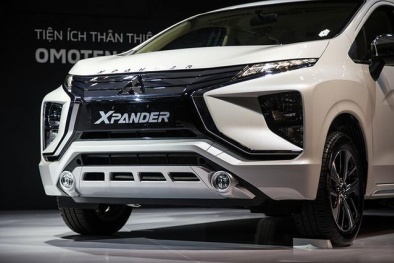 Vụ chết máy chưa hết 'hot', Mitsubishi Xpander tiếp tục chảy dầu: Dấu hỏi về chất lượng?
