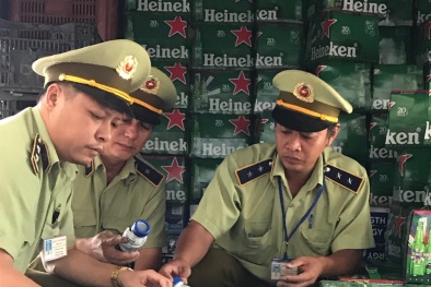 Thu giữ hơn 7 ngàn chai bia Heineken và 15 ngàn chai sữa Ensure nguồn gốc không rõ ràng