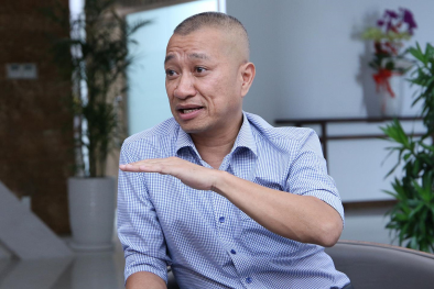 Mở cửa hàng bán điện thoại giá rẻ, CEO Thế giới Di động ví như 'mở quán đủ bún, phở, cháo gà'
