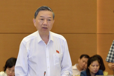 Bộ trưởng Tô Lâm lưu ý tín dụng đen tiếp tục biến tướng, khó kiểm soát