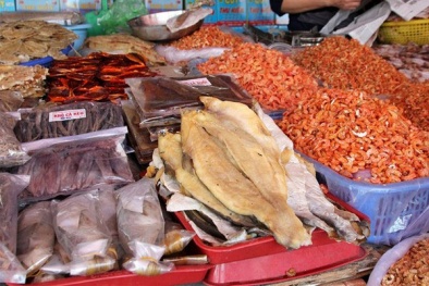 Dùng thuỷ hải sản khô, cẩn trọng với chất bảo quản độc hại 