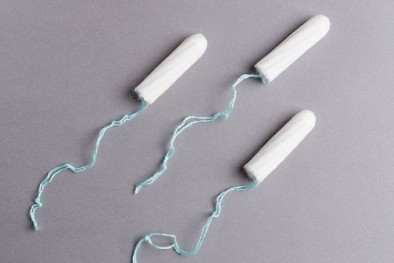 Một phụ nữ bị mắc hội chứng sốc độc vì tampon