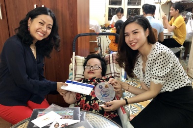 Cô gái xương thủy tinh mở cánh cửa hi vọng cho người khuyết tật