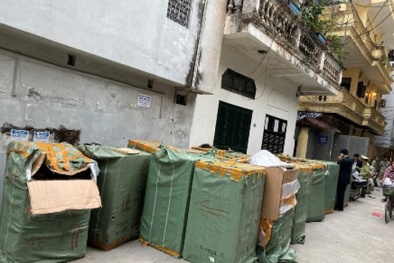 Bí mật bên trong cơ sở chuyên 'hô biến' nhãn mác từ Trung Quốc thành hàng hiệu