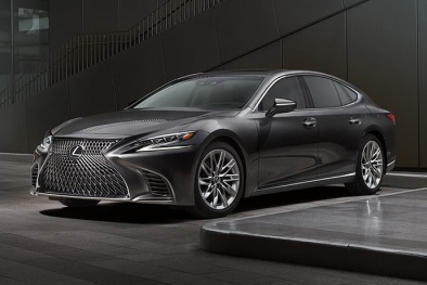 Gây áp lực lên giá bán Lexus, Toyota Motor bị phạt 12,5 triệu USD