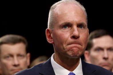 Sau khi bị sa thải, CEO Boeing Dennis Muilenburg vẫn ‘bỏ túi’ 60 triệu USD 