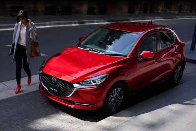 Gần Tết, Mazda 2 đẹp long lanh giảm sốc chỉ còn 479 triệu đồng/chiếc