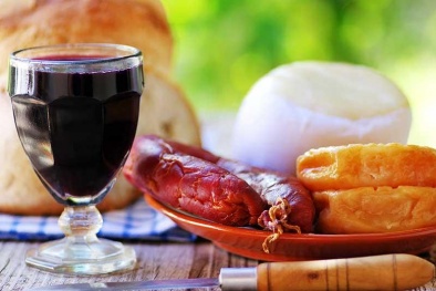 Top 5 món quà đặc sắc nhất định phải mang về khi đi du lịch Macao