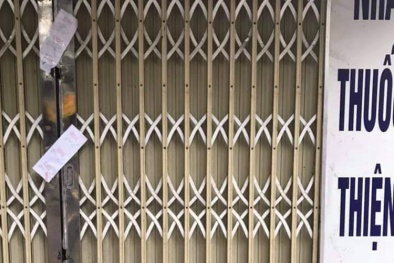 Tiệm thuốc bán khẩu trang giá cao bị niêm phong