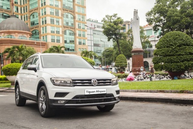 Hai chiếc ô tô của hãng xe Đức đẹp long lanh đang giảm giá ‘sốc’ 200 triệu đồng tại Việt Nam