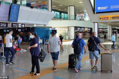 Ý tiến hành thử nghiệm que xét nghiệm Covid-19 cho kết quả nhanh tại sân bay