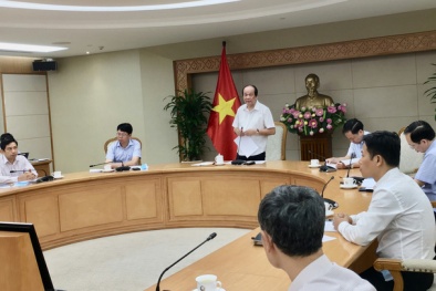 Tổ công tác của Thủ tướng: Nếu còn kẹp giấy tờ con để tạo 'xin-cho' thì phải bỏ hết