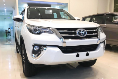 Xả kho, Toyota Fortuner đời cũ giảm giá tới hơn 230 triệu tại Việt Nam có dễ mua?