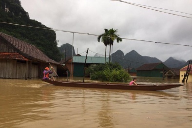 Mưa lũ lớn tại miền Trung gây thiệt hại nặng: Triển khai các biện pháp khẩn cấp ứng phó
