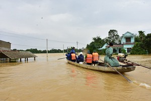 Mưa lũ nghiêm trọng, thủy điện Rào Trăng 3 bị sạt lở: Khẩn trương cứu nạn cứu hộ, bảo đảm an toàn hồ đập