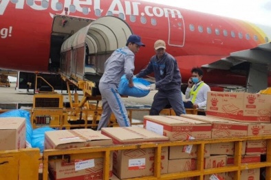 Bay cùng Vietjet- Chung tay ủng hộ 10.000 đồng/vé cho đồng bào miền Trung