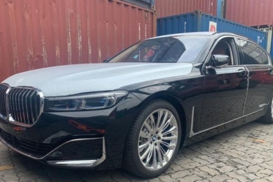 Cận cảnh BMW 750Li giá hơn 10 tỉ đồng vừa về Việt Nam: Ngoại hình táo bạo, động cơ mạnh mẽ