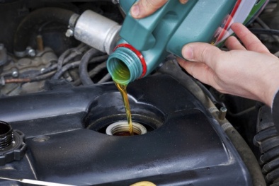 Sai lầm dễ gây tai họa khi thay dầu nhớt dựa vào km một cách máy móc