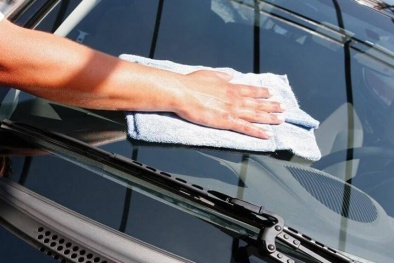 Dấu hiệu cảnh báo cần thay kính chắn gió ô tô ngay lập tức