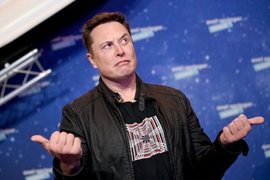 Nhờ đâu tỷ phú Elon Musk vượt qua Jeff Bezos, trở thành người giàu nhất hành tinh?