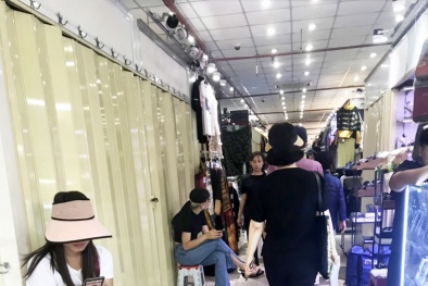 Công khai bán hàng giả, Saigon Square bị đề xuất đóng cửa