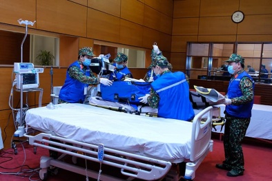Phòng chống dịch COVID-19, đảm bảo an toàn phục vụ Đại hội XIII của Đảng 