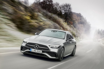 Mercedes-Benz C-Class 2022: Loại bỏ động cơ truyền thống, nội thất được nâng cấp