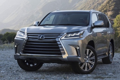 Bảng giá xe Lexus mới nhất tháng 4/2021: Lexus ES250 giá 2,54 tỷ đồng