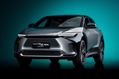 Ngắm chiếc xe ô tô điện đầu tiên của hãng xe Nhật Toyota bZ4X, ngoại hình tương đồng RAV4