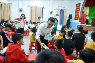 Quỹ sữa Vươn cao Việt Nam 2021 của Vinamilk sẽ có thêm 31.000 ly sữa từ sự tham gia của cộng đồng